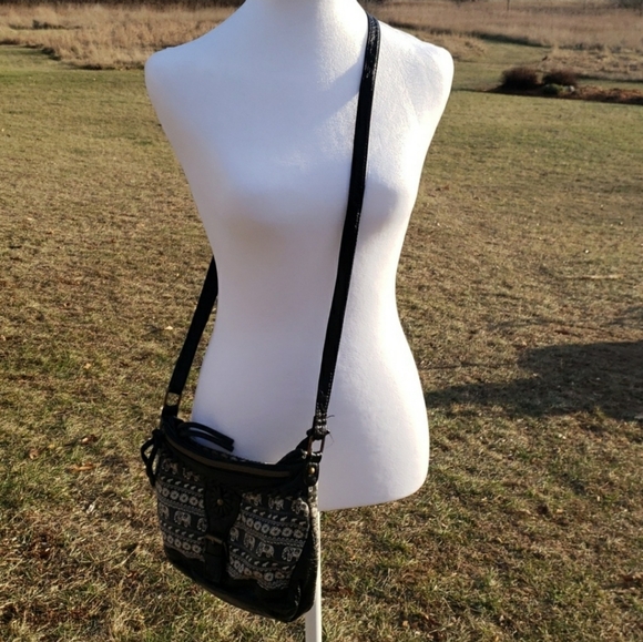 Wallflower Crossbody Purse - Picture 2 of 7